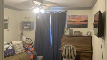Smart TV, books, offices