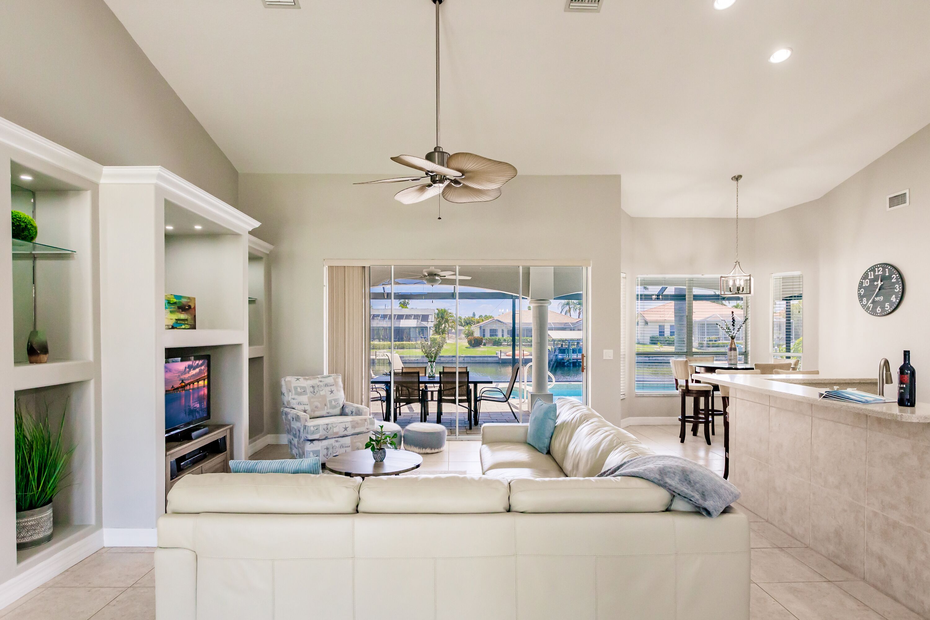 智能電視、DVD 播放機