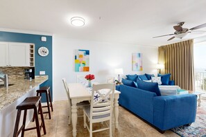 Interior - Gulf-front home with balcony, ocean views, pool and beach access (Fort Walton Beach)