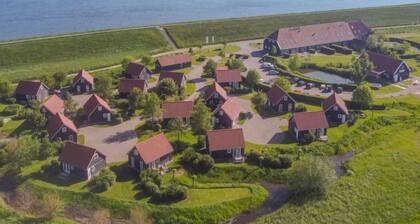 Zeeuwse Cottage Wemeldinge by Interhome
