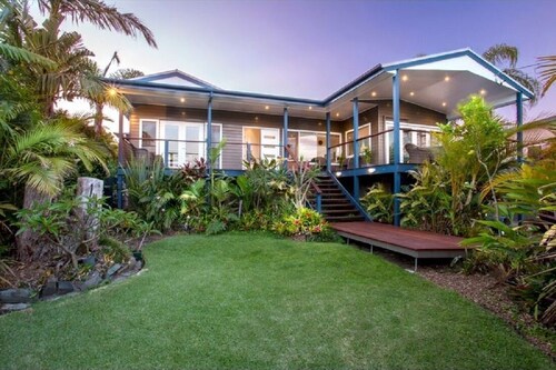 Luxury Villa, Open Fire, Spa, Harbor Views, Pets, Babies, Surfing, Snorkeling