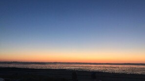 Unclassified image, 3 of 34, button