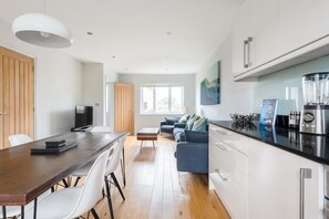 Interior - Modern House in St Agnes, Parking & Garden (St Agnes)