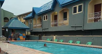 Perfecto Hotel Suites Lounge