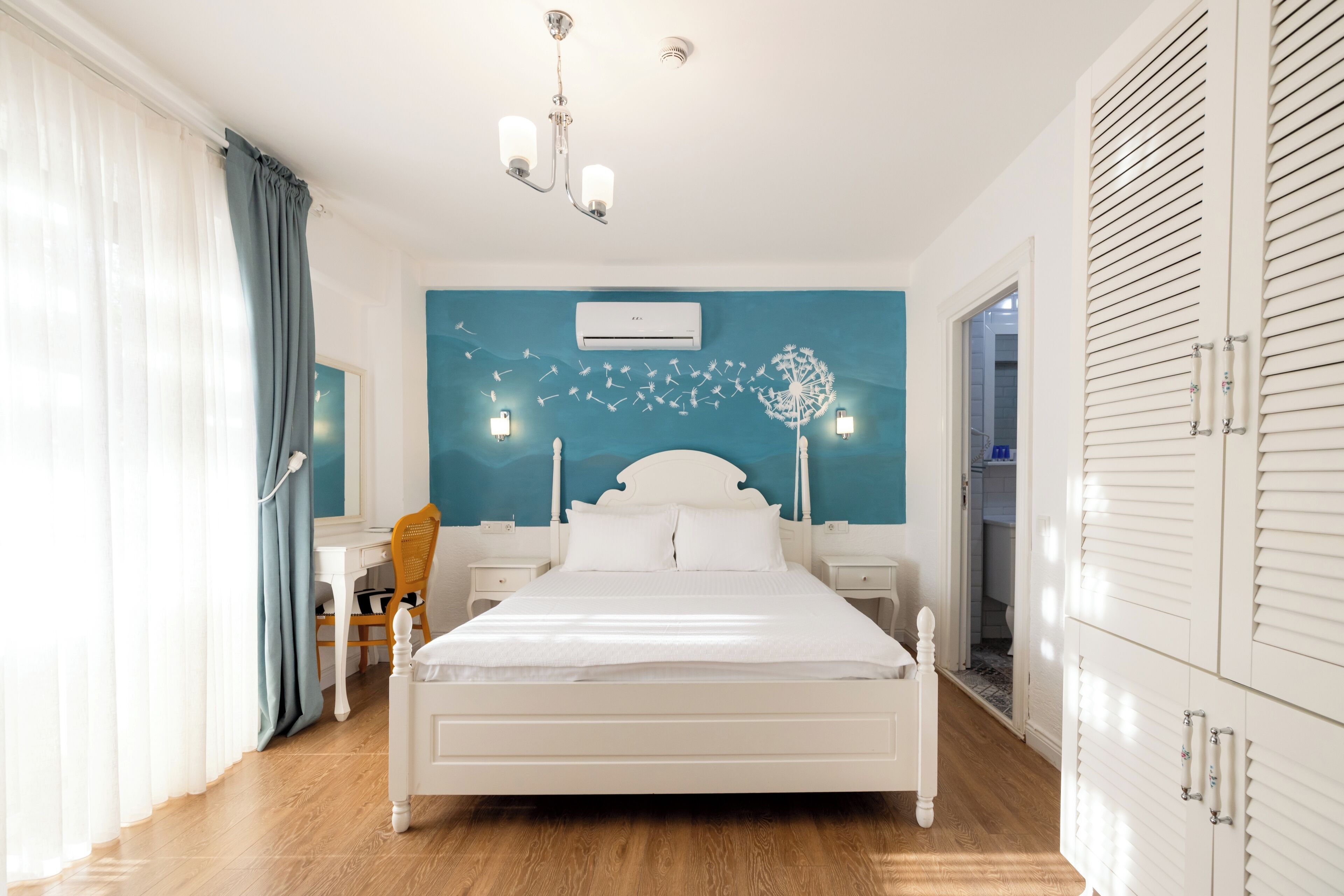 deluxe triple room, patio | 1 bedroom, premium bedding, free wifi, bed sheets