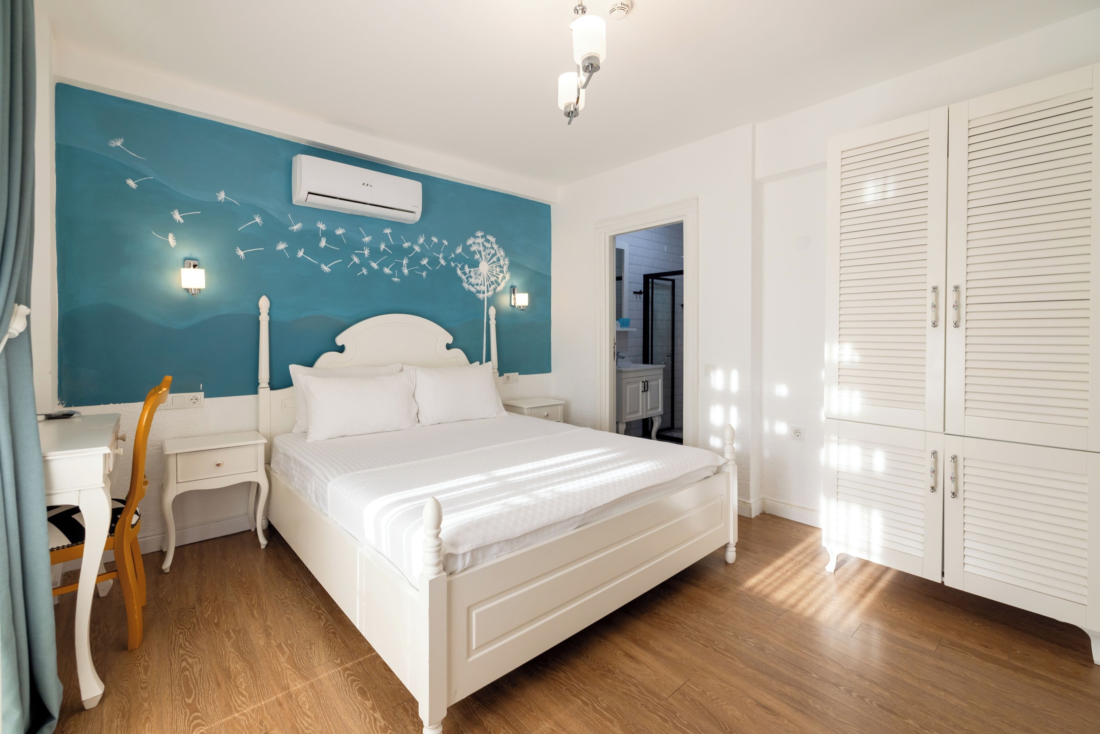 deluxe triple room, patio | 1 bedroom, premium bedding, free wifi, bed sheets