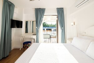 Deluxe Double Room, Patio | Premium bedding, free WiFi, bed sheets