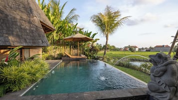 One Bedroom Villa with Free Daily Afternoon Tea | 露台/庭院