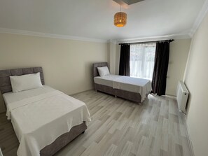 Family Duplex, 2 Bedrooms, City View | Bed sheets - Trios Apart (Gökçeada)