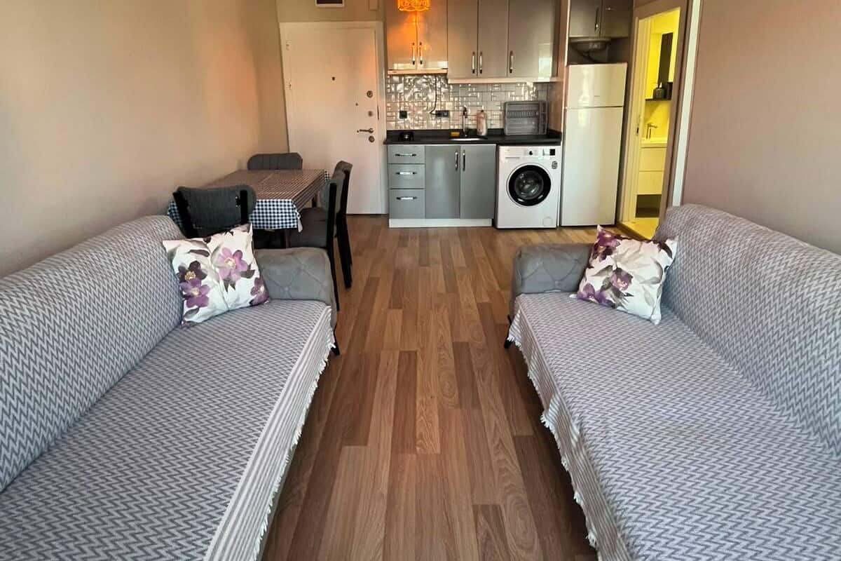 Studio | Schreibtisch, Bügeleisen/Bügelbrett, kostenloses WLAN, Bettwäsche