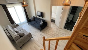 Family Duplex, 2 Bedrooms, City View | Bed sheets