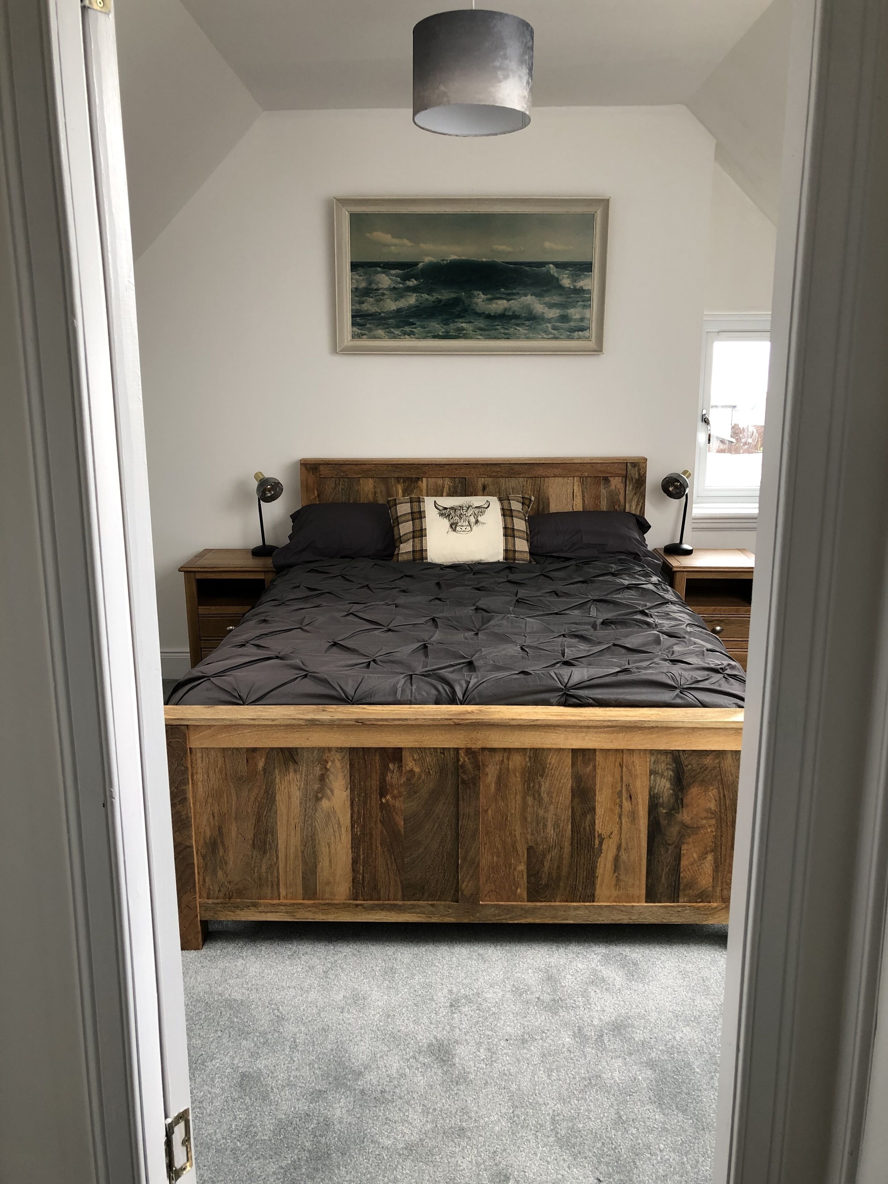 2 bedrooms, desk, iron/ironing board, travel cot