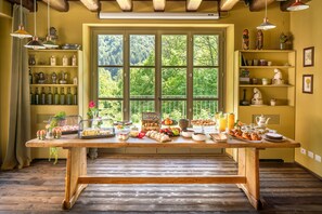 Desayuno continental incluido todos los días