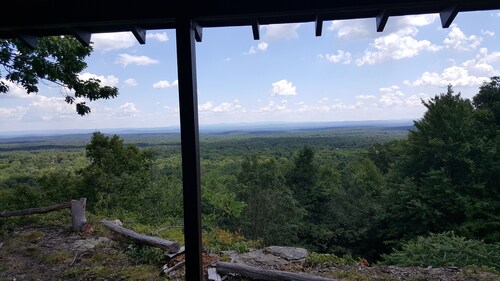 Big  Medicine  Ranch - Rustic Sunrise Cabin - Catskills