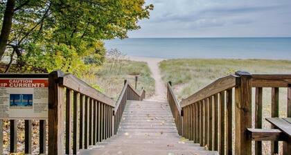 Union Pier Condo With Association Pool! Close To Beach and Downtown!