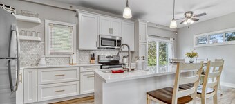 Minutes to the Beach, Douglas, & Saugatuck!