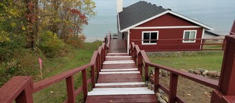 Luxurious And Elegant Home On Lake Huron