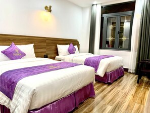 Deluxe Double or Twin Room | Minibar, desk, free WiFi, bed sheets - Golden Inn Hotel (Hue)