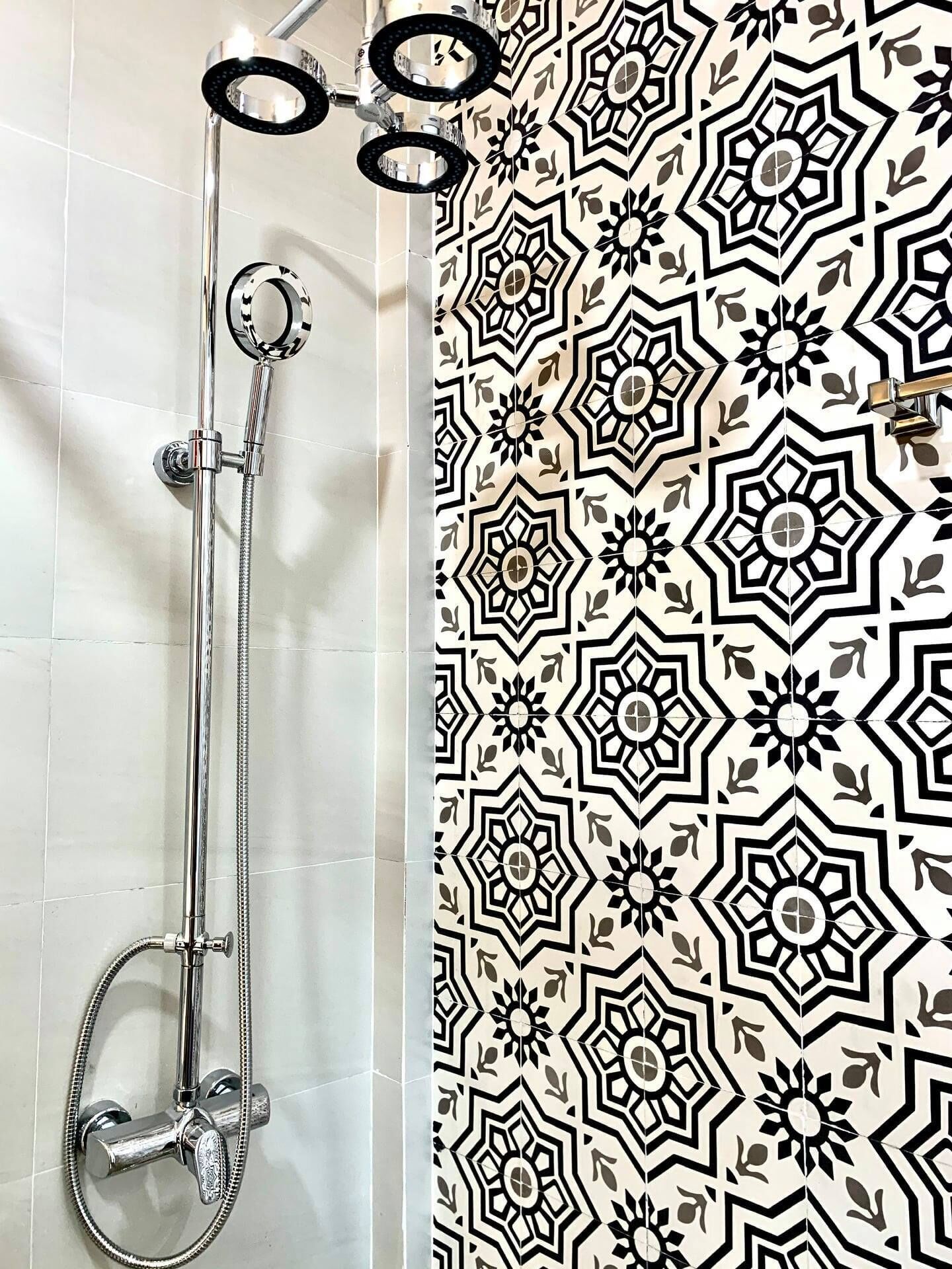 Photo - Golden Inn Hotel