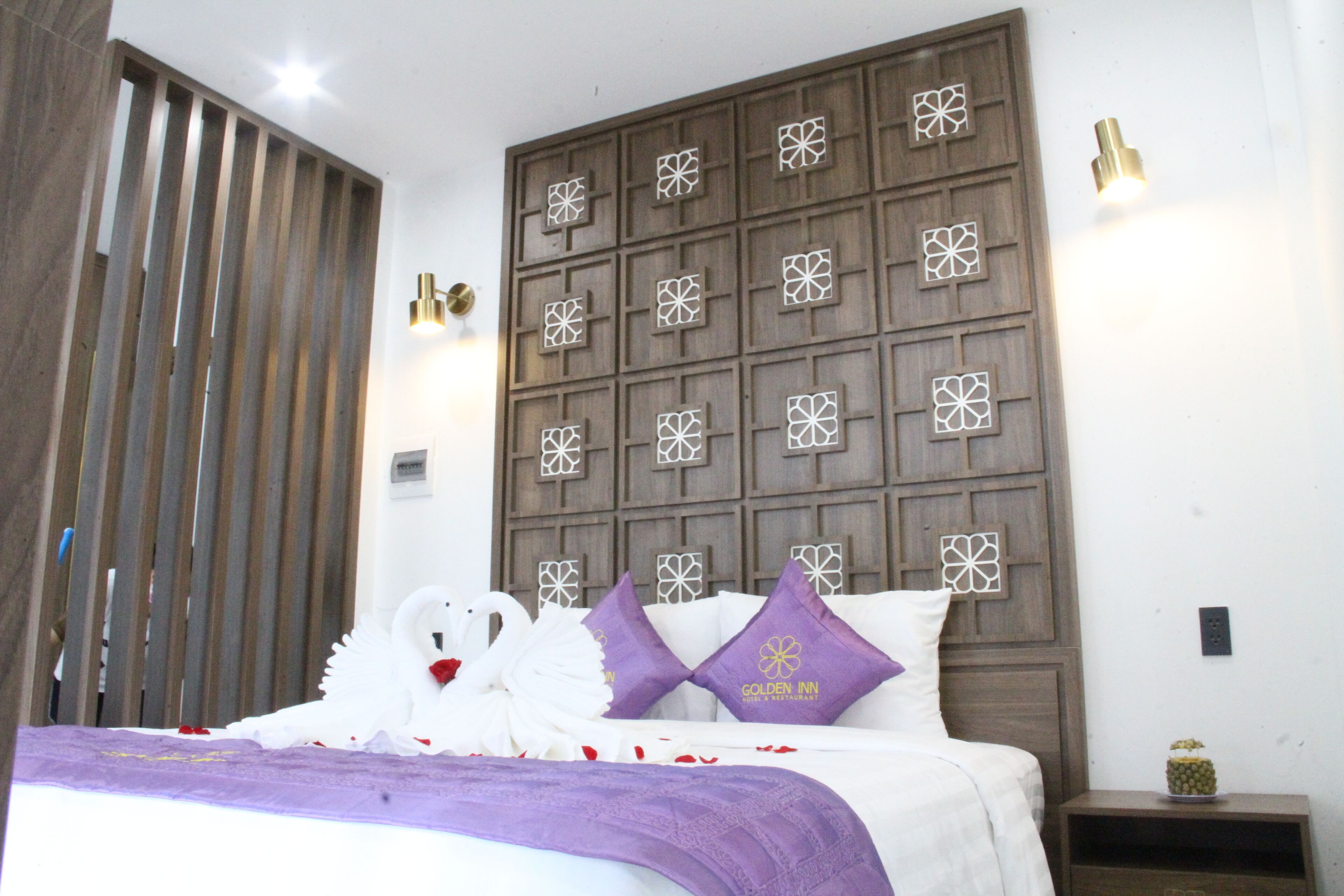 Photo - Golden Inn Hotel