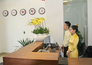 Reception - Golden Inn Hotel (Hue)