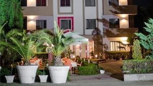 Front of property - Kadrisa Hotel (Durrës)