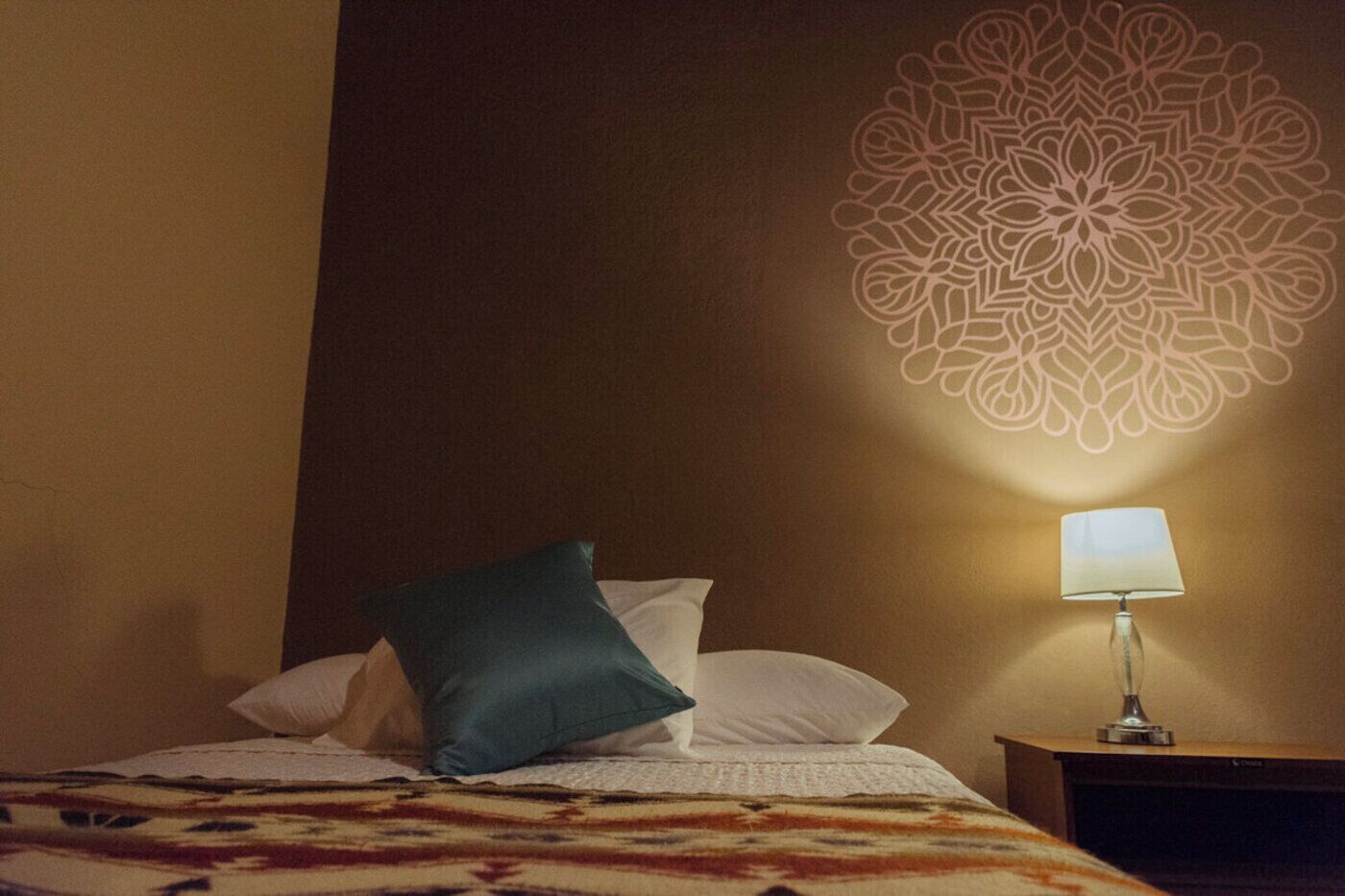 Comfort Triple Room | Minibar, individually decorated, iron/ironing board, bed sheets