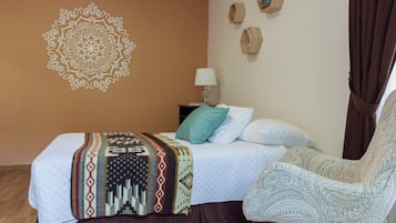 Luxury Double Room | Minibar, individually decorated, iron/ironing board, bed sheets