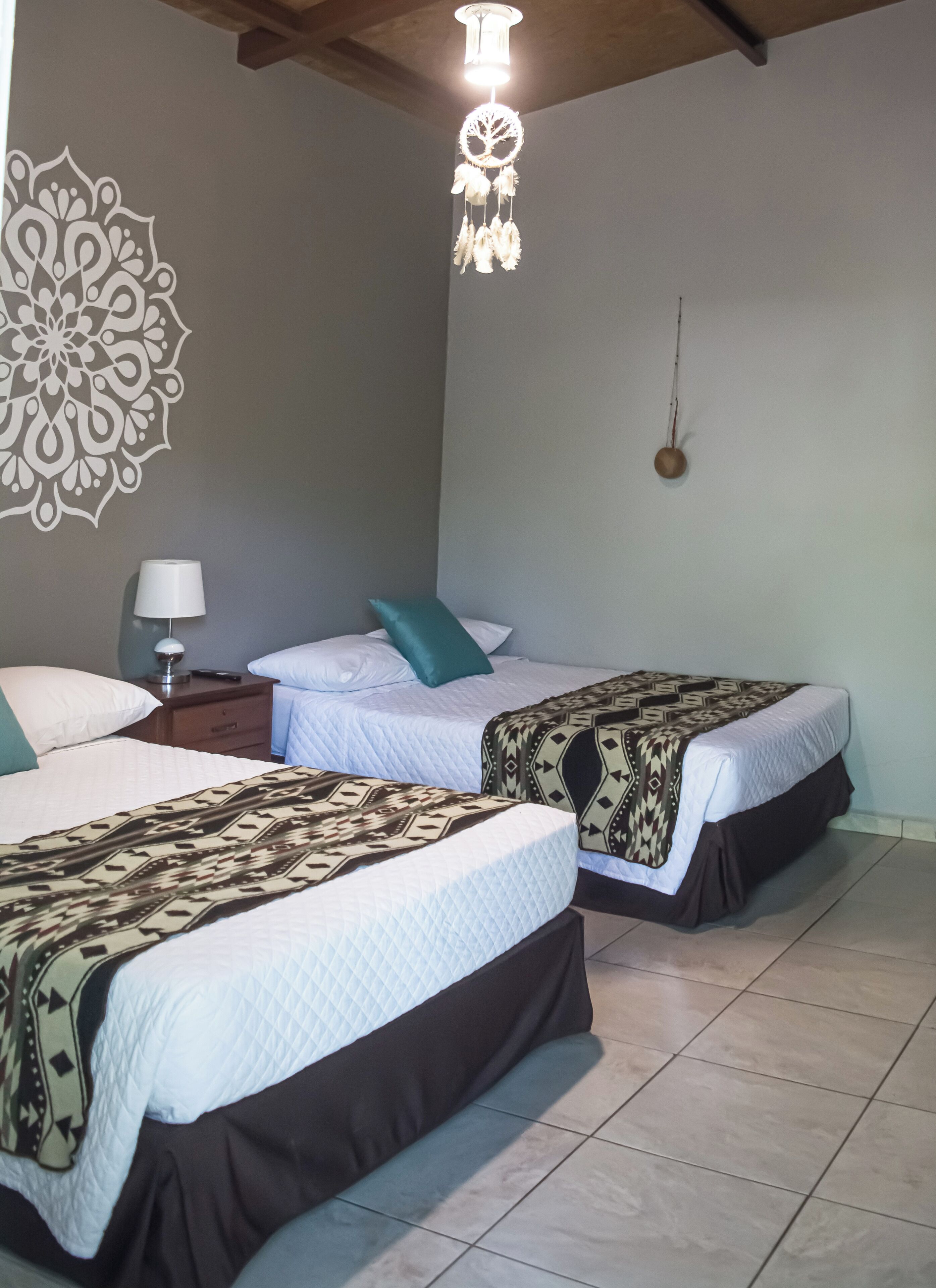 Tremannsrom – executive | Minibar, individuelt dekorert, strykejern/-brett og sengetøy