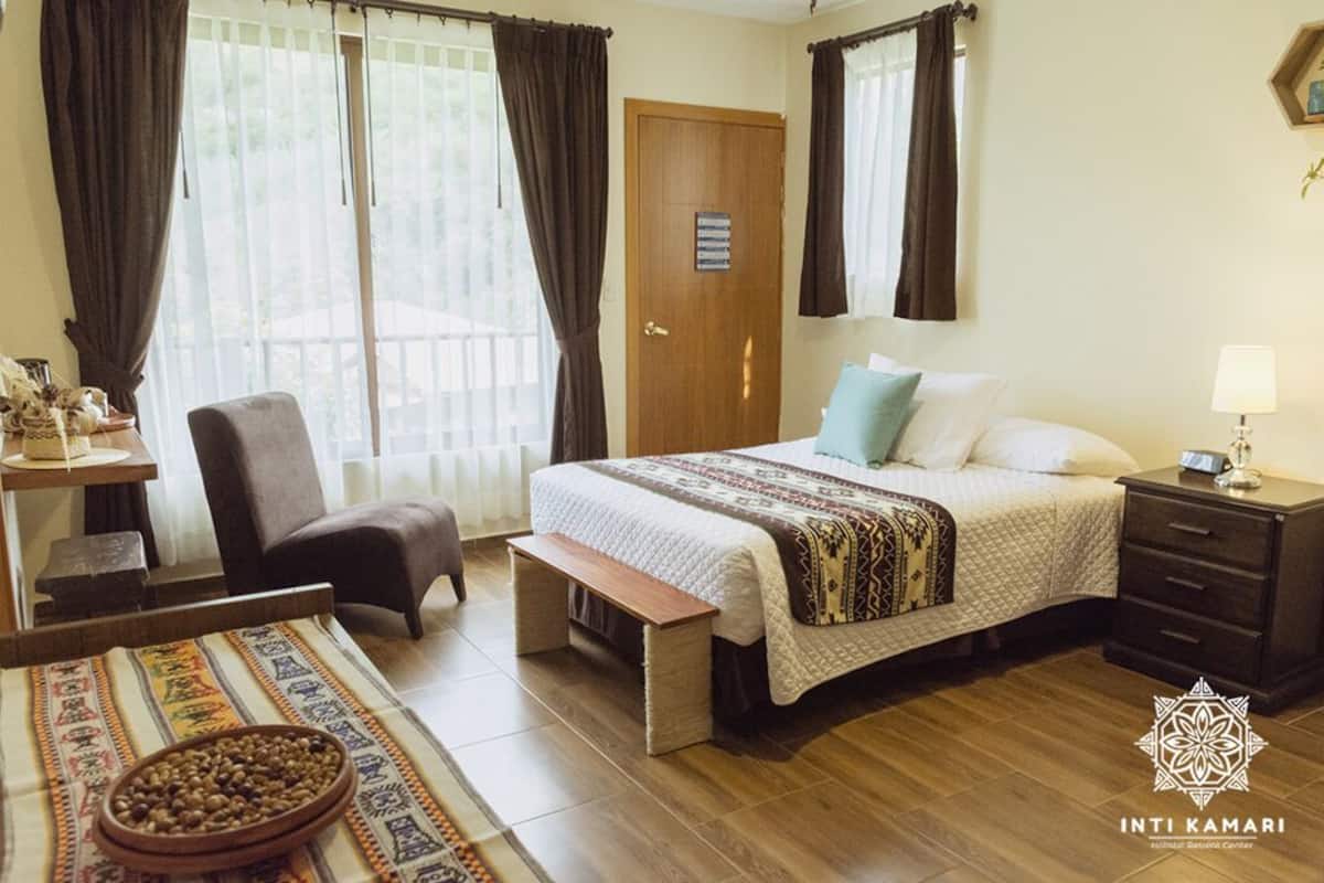 Superior Double Room | Minibar, individually decorated, iron/ironing board, bed sheets
