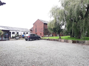 Free self-parking - Brookbarnbandb (Liverpool)