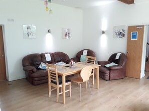 Free daily continental breakfast - Brookbarnbandb (Liverpool)