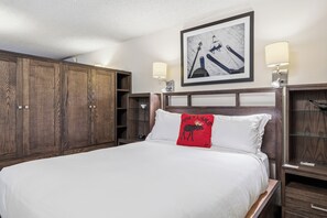 Iron/ironing board, free WiFi, bed sheets - Remodeled, Dog Friendly Vail Lionshead LH Premium (Vail)