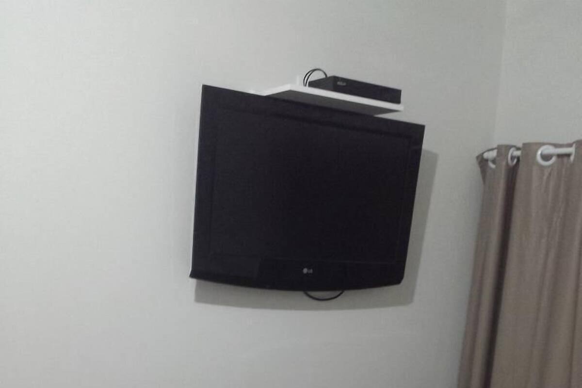 Minibar, cortinas opacas, wifi gratis y ropa de cama