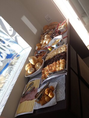 Petit déjeuner continental compris tous les jours