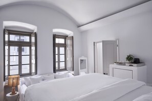 Mykonos Town Suite | 1 Schlafzimmer, kostenloses Internet per Kabel, Bettwäsche