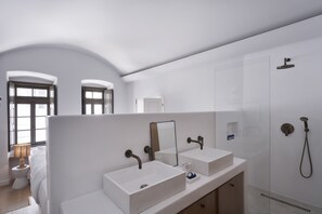 Mykonos Town Suite | Bathroom | Bathrobes