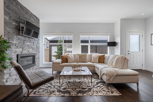 Beautiful cozy, large Living area with big windows
