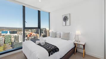 Huoneisto, 3 makuuhuonetta, 2 kylpyhuonetta | Kannettavalle tietokoneelle sopiva työtila, äänieristys, ilmainen Wi-Fi