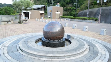 Children’s play area – outdoor