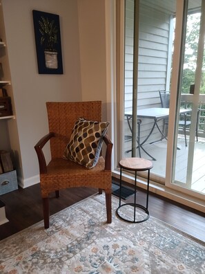 Interior - New construction! 1 BD/2 BA Top of Wintergreen mountain. Sleeps 4, pet-friendly (Roseland)