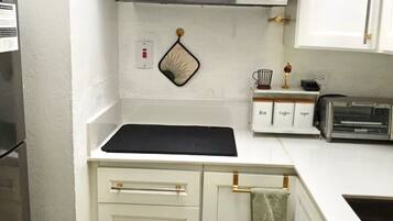 Microwave, oven, stovetop