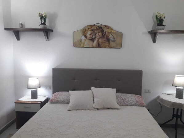 1 bedroom, iron/ironing board, bed sheets