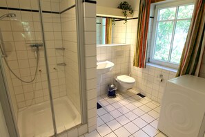 Shower, hair dryer, toilet paper
