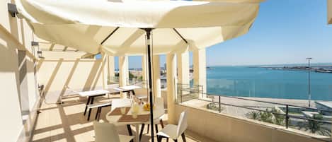 Atico gran lujo, calle 4 diciembre | Terrace/patio