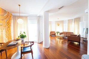 Atico gran lujo, calle 4 diciembre | Living area