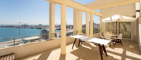 Atico gran lujo, calle 4 diciembre | Terrace/patio