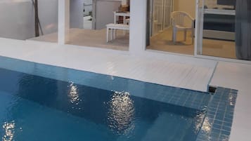Indoor pool, outdoor pool