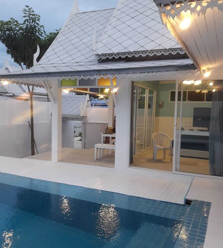 poolvilla สระว่ายน้ำ