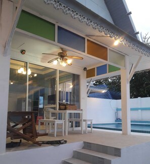 Indoor pool, outdoor pool - poolvilla สระว่ายน้ำ (ชะอำ)